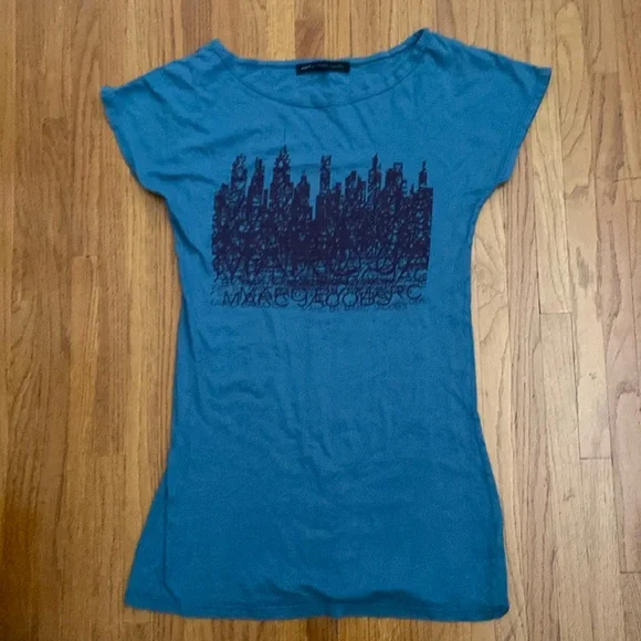 Marc By Marc Jacobs Y2K bluish grey graphic t shirt - Picture 1 of 3